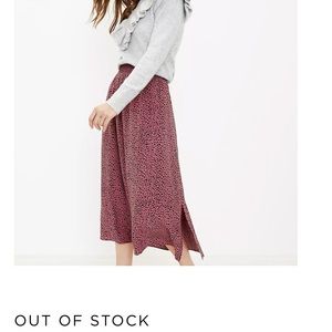 Spotted smocked midi skirt LOFT